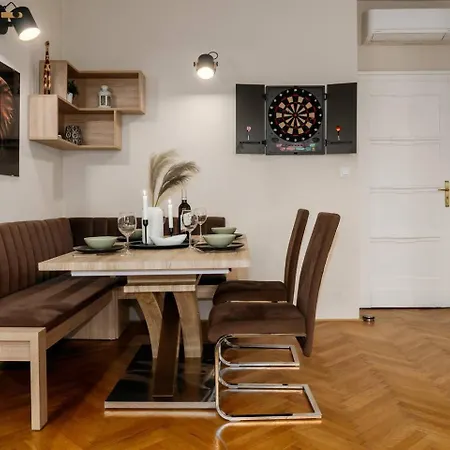 Spacious 2br Vrsovice | Ac • Netflix • Cozy 아파트