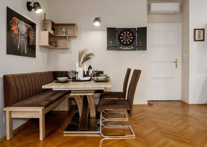 Spacious 2br Vrsovice | Ac • Netflix • Cozy Apartment